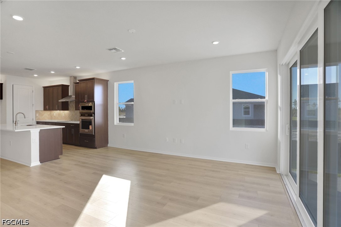 4 Bed SingleFamilyResidence for Sale in Turnleaf, photo 16