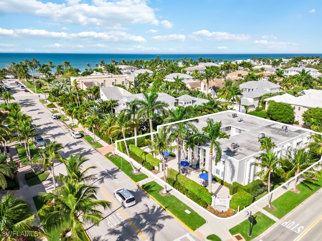 2 Bed Condominium for Sale in Naples, photo 16