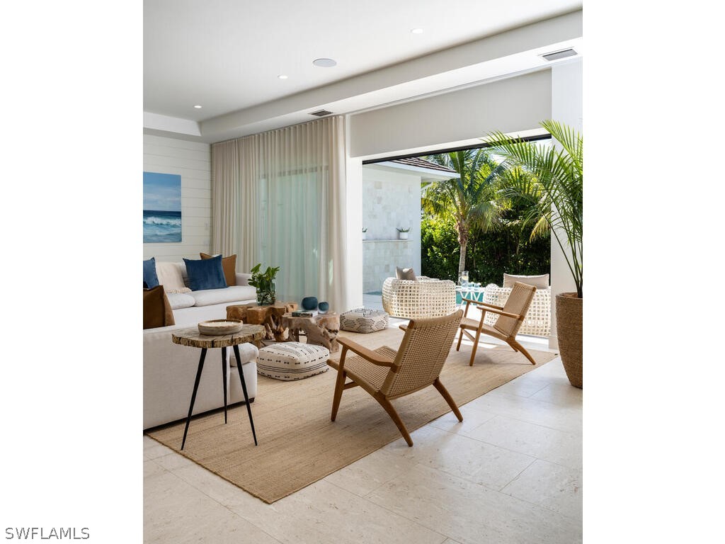 4 Bed Pool Home for Sale in Sabre Cay, photo 16