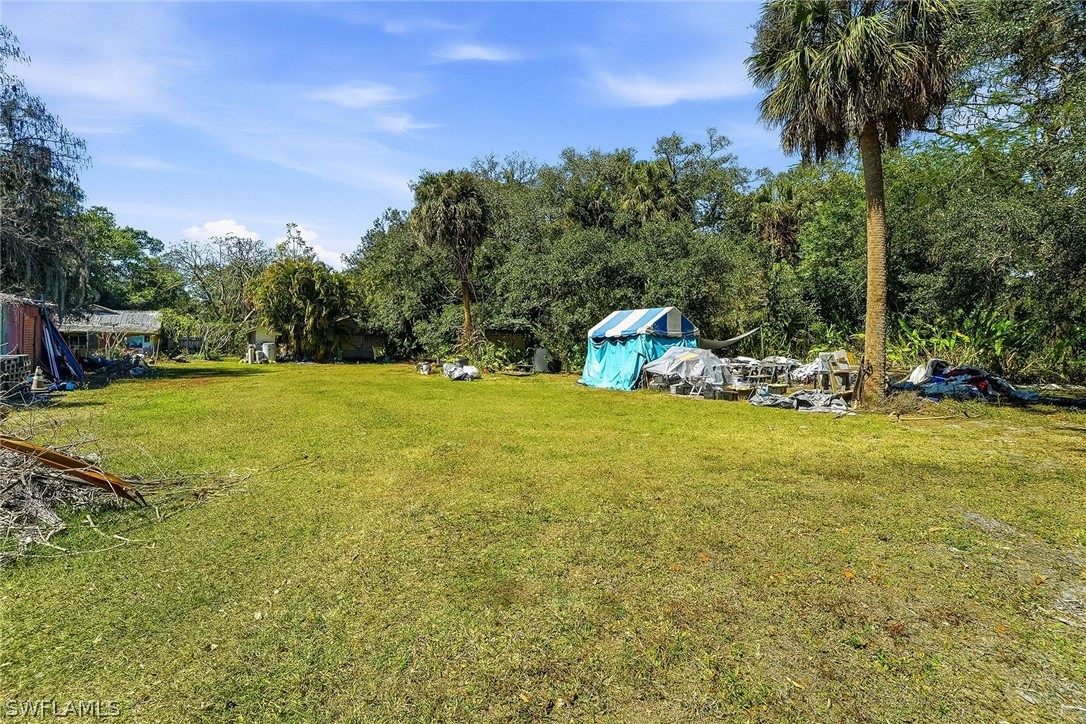 2 Bed SingleFamilyResidence for Sale in Buckingham, FL — photo 16