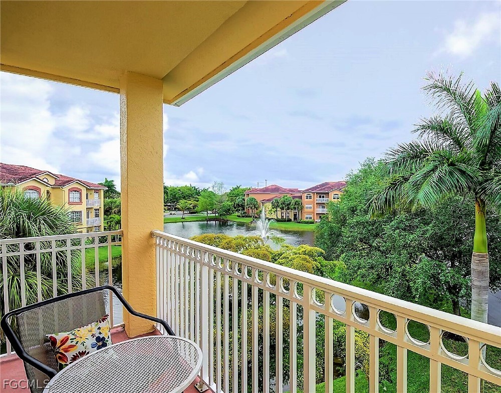 2 Bed Waterfront Home for Sale in Fort Myers, photo 16
