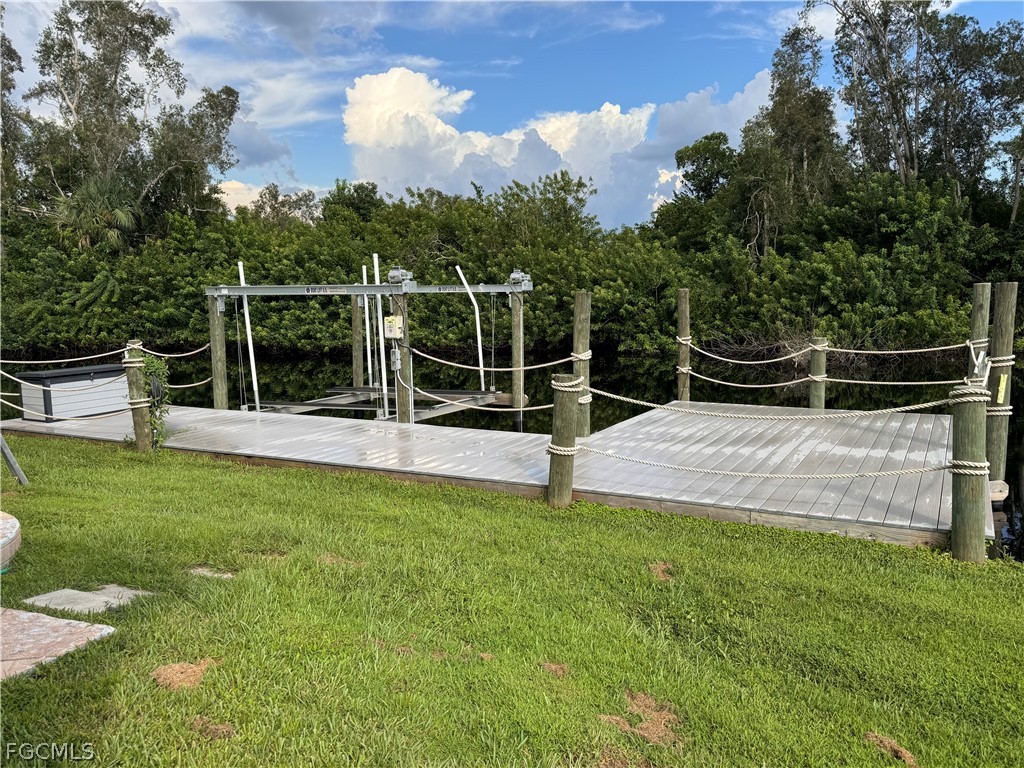 2 Bed Waterfront Home for Sale in Fort Myers, photo 16