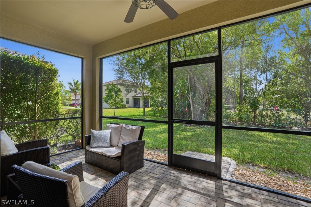 4 Bed SingleFamilyResidence for Sale in Naples, photo 16