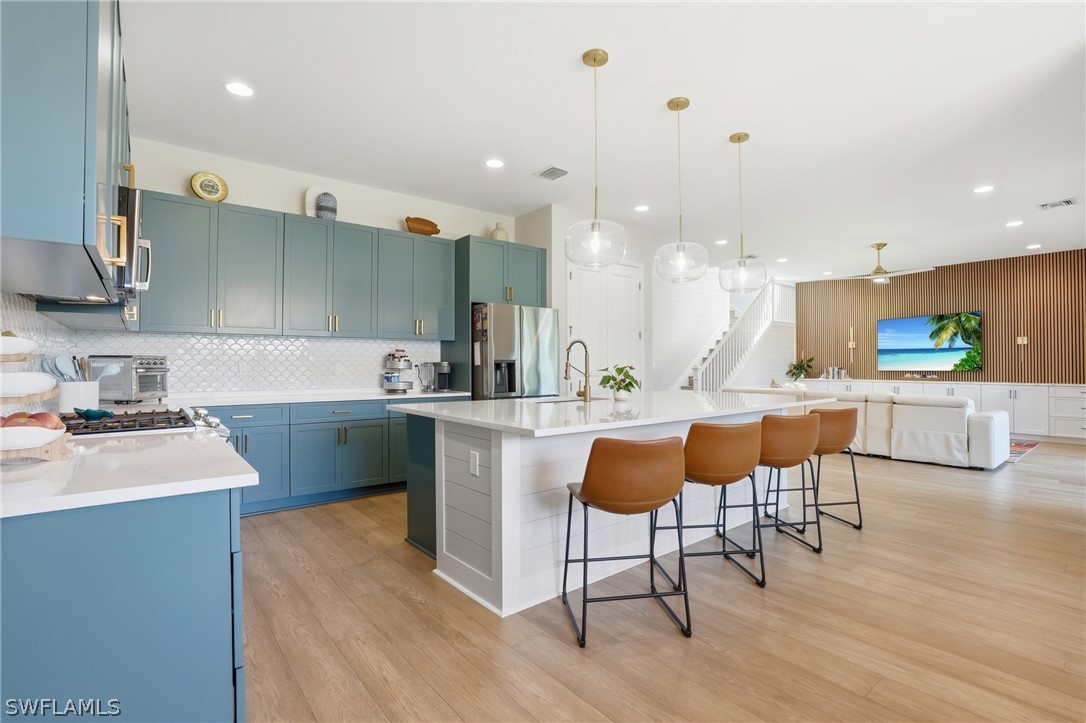 4 Bed SingleFamilyResidence for Sale in Estero, photo 16
