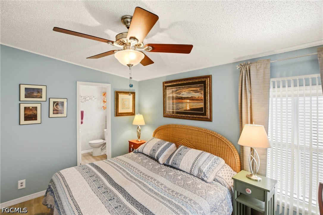 2 Bed ManufacturedHome for Sale in Pine Island Cove, photo 16
