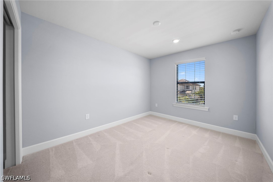 3 Bed SingleFamilyResidence for Sale in Westbrook, photo 16