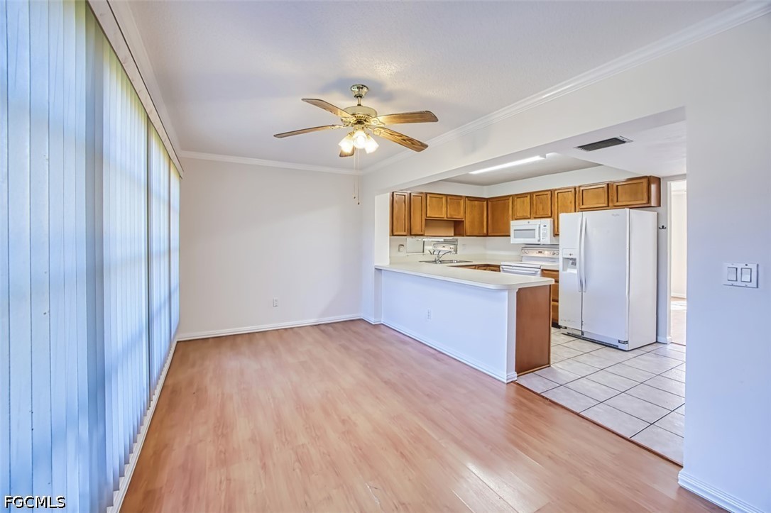 2 Bed Condominium for Sale in Fort Myers, FL, $94,900 — photo 16