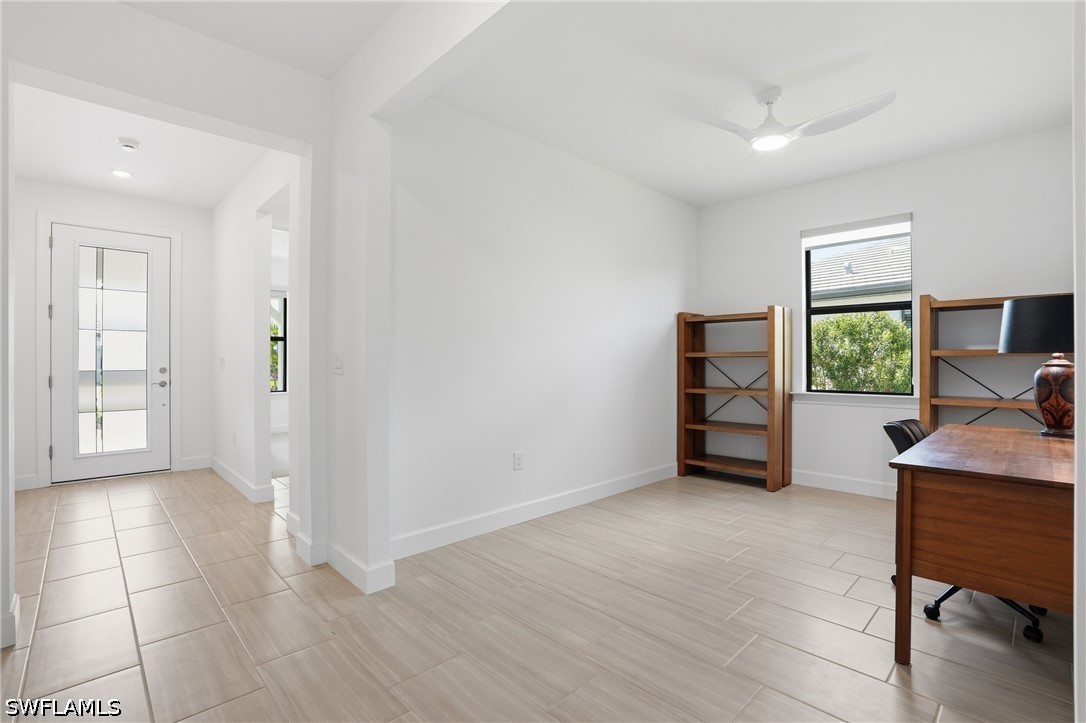 3 Bed Waterfront Home for Sale in Naples, photo 16