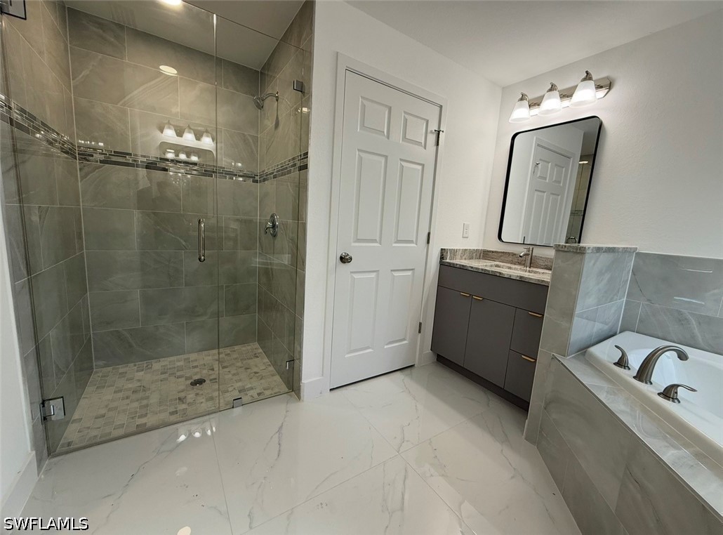4 Bed SingleFamilyResidence for Sale in Lehigh Acres, photo 16