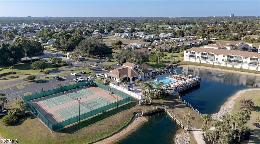 2 Bed Waterfront Home for Sale in Fort Myers, photo 16