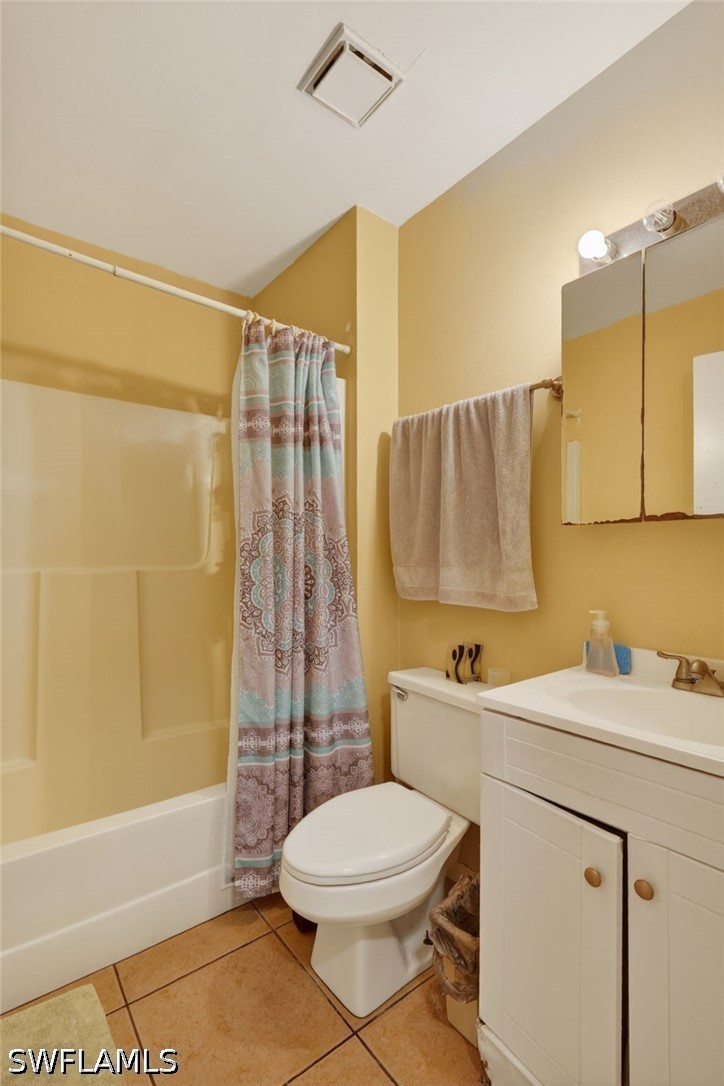 2 Bed Condominium for Sale in Naples, photo 16
