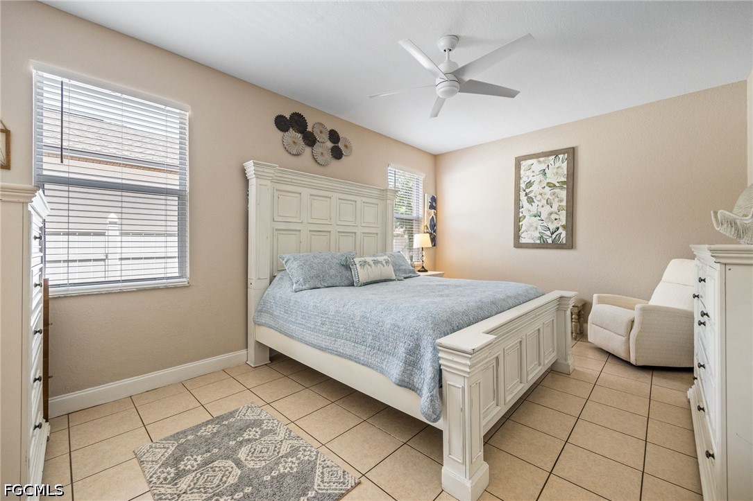 4 Bed SingleFamilyResidence for Sale in Cypress Cay, FL — photo 16