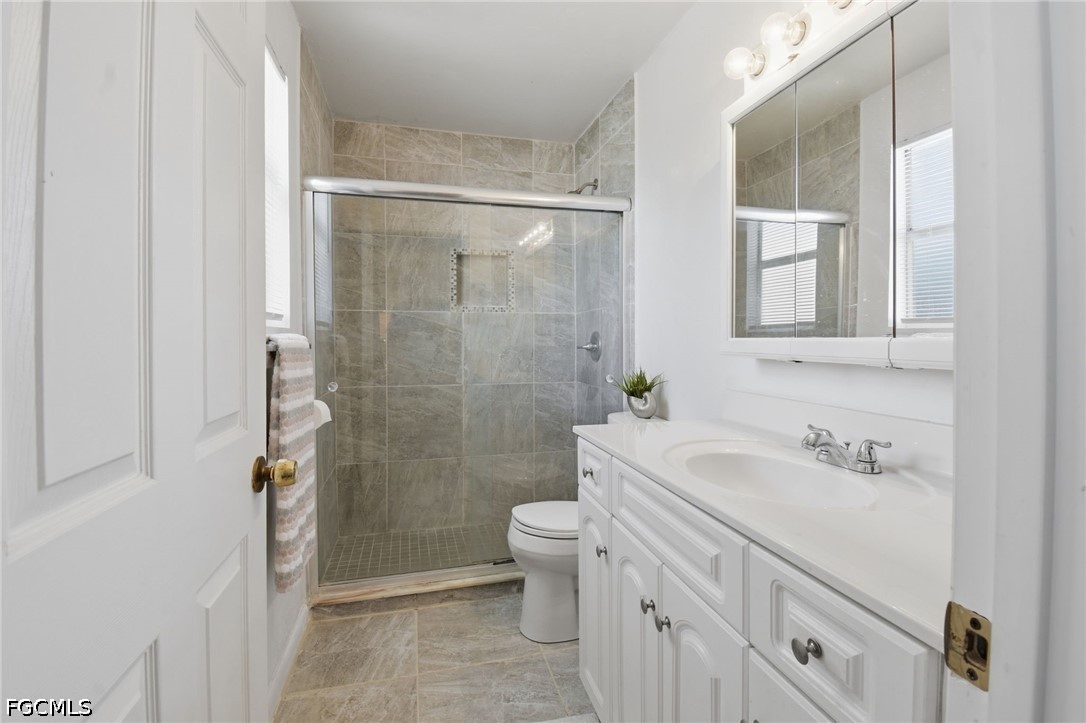 3 Bed SingleFamilyResidence for Sale in Cape Coral, photo 16