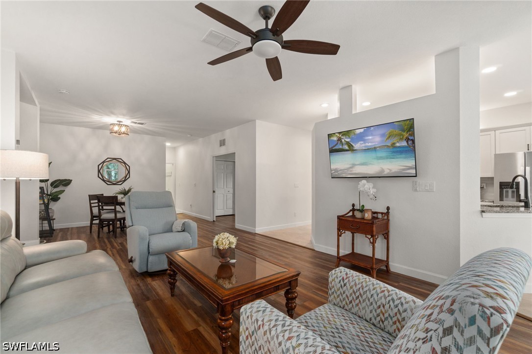 3 Bed Condominium for Sale in Pheasant Hollow, photo 16