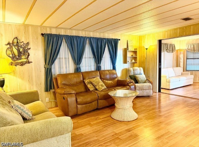 2 Bed ManufacturedHome for Sale in Naples, FL, $119,000 — photo 16