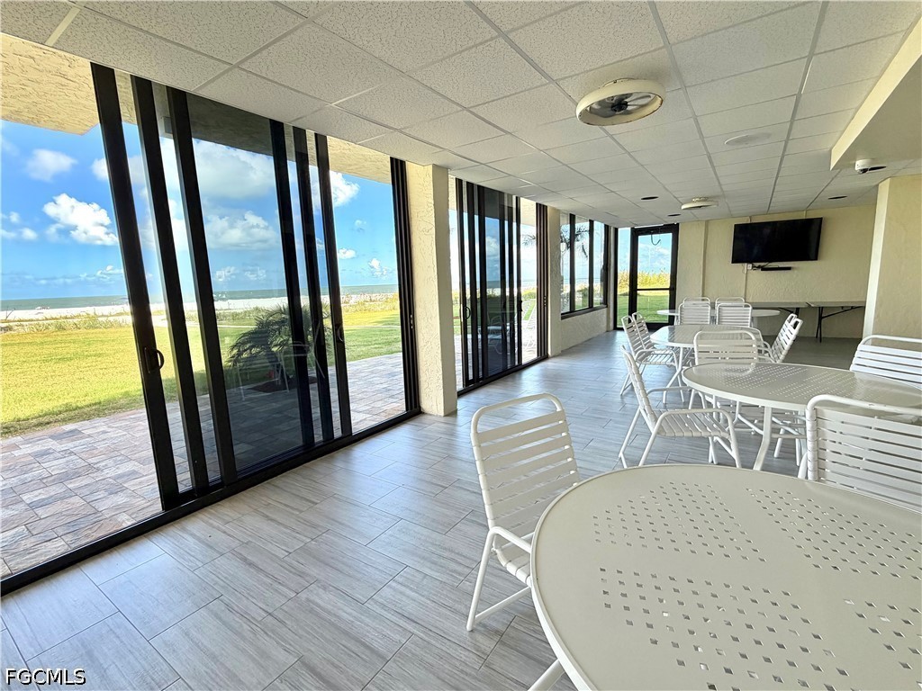 1 Bed Waterfront Home for Sale in Fort Myers Beach, photo 16