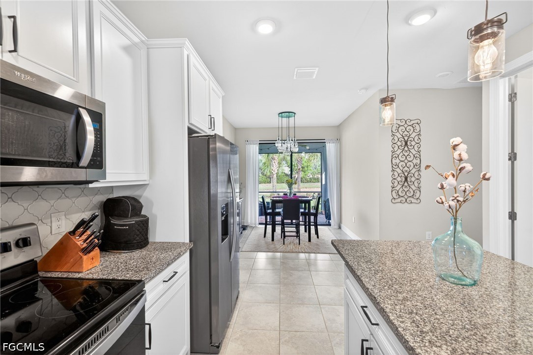 3 Bed SingleFamilyResidence for Sale in Eagle Reserve, FL — photo 16