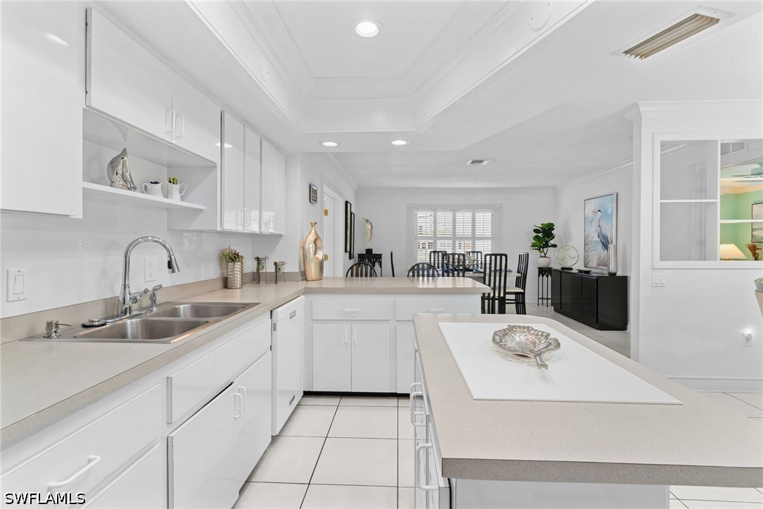 3 Bed SingleFamilyResidence for Sale in Naples, photo 16