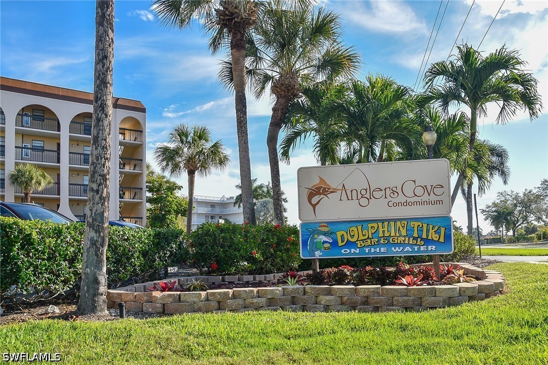 1 Bed Waterfront Home for Sale in Anglers Cove, FL, $325,000 — photo 16
