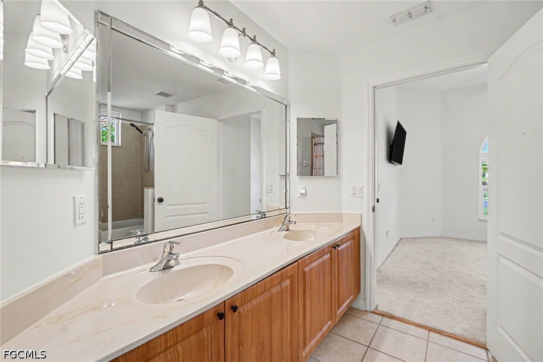 3 Bed Waterfront Home for Sale in Coral Lakes, photo 16