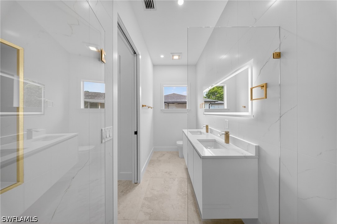 4 Bed SingleFamilyResidence for Sale in Naples, photo 16