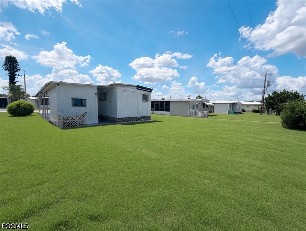 2 Bed ManufacturedHome for Sale in North Fort Myers, photo 16