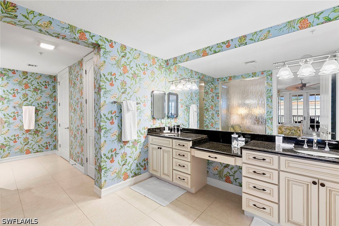2 Bed Condominium for Sale in Naples, photo 16