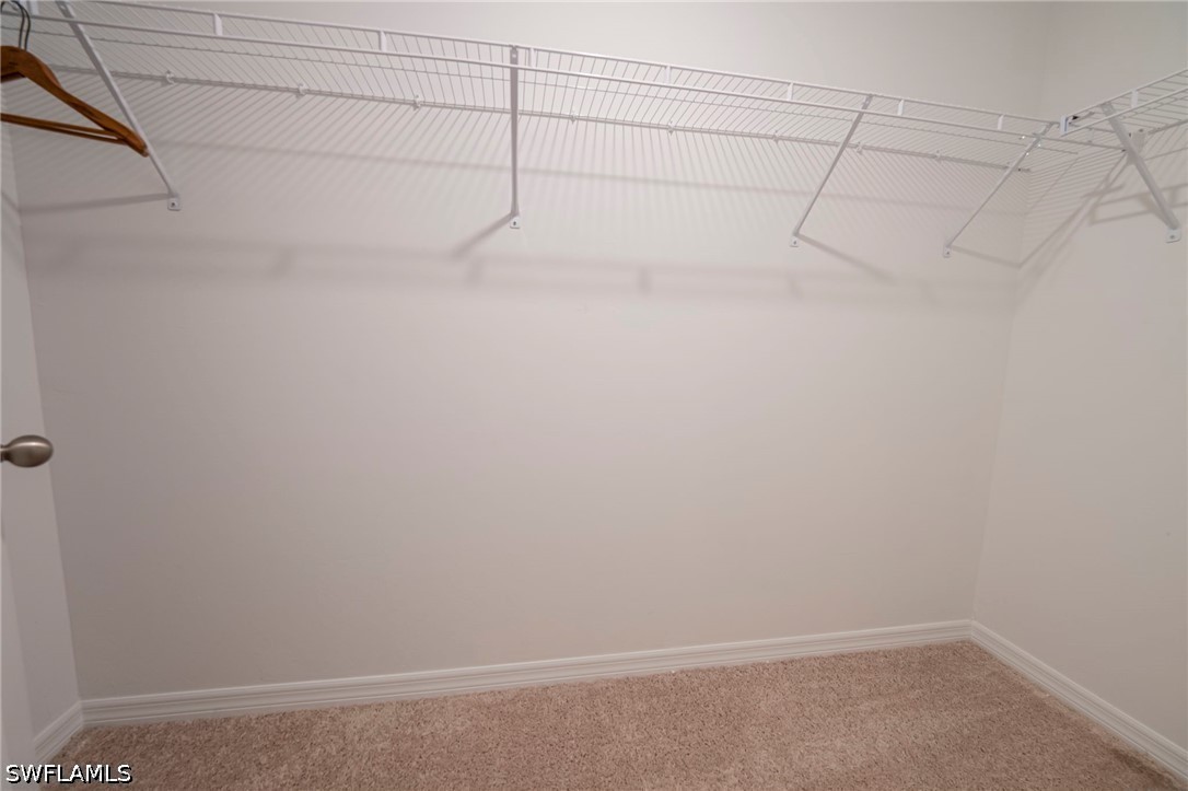 3 Bed SingleFamilyResidence for Sale in Mirror Lakes, photo 16