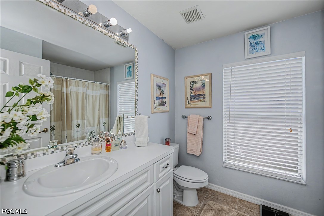 3 Bed SingleFamilyResidence for Sale in Cape Coral, photo 16