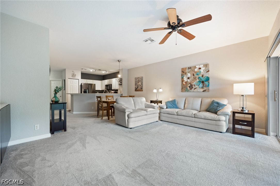 2 Bed Waterfront Home for Sale in Fort Myers, photo 16