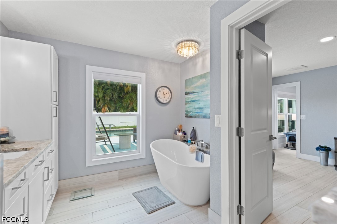 3 Bed Pool Home for Sale in Cape Coral, photo 16