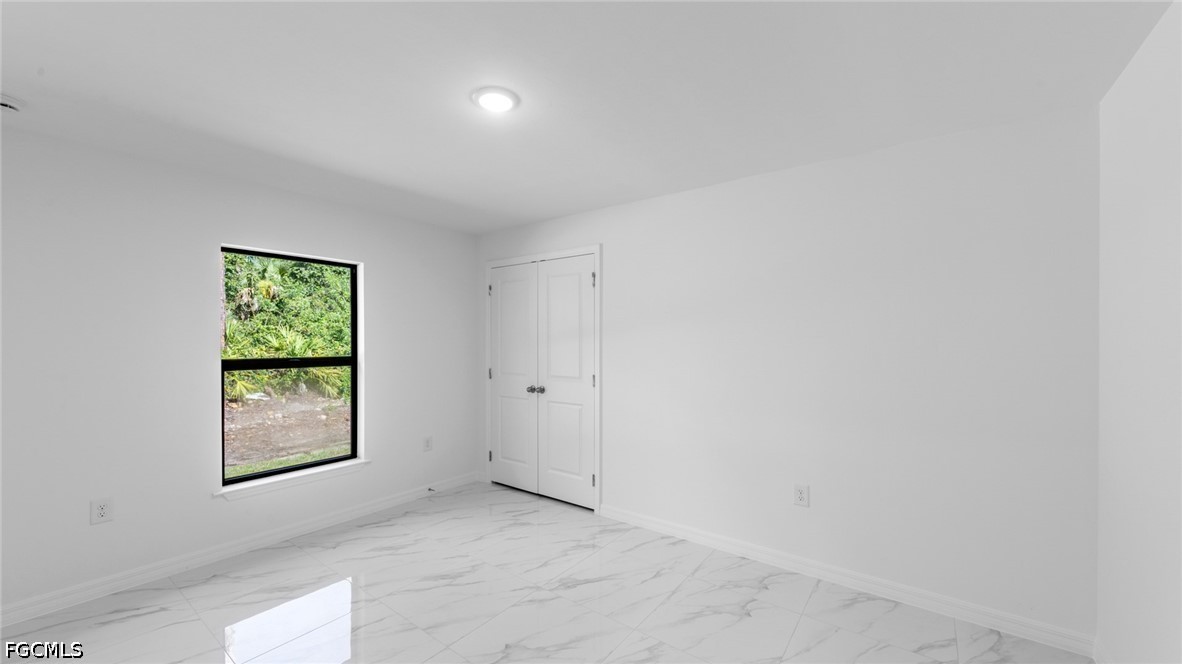 4 Bed SingleFamilyResidence for Sale in Lehigh Acres, photo 16