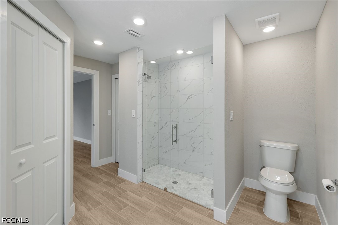 4 Bed SingleFamilyResidence for Sale in Cape Coral, photo 16