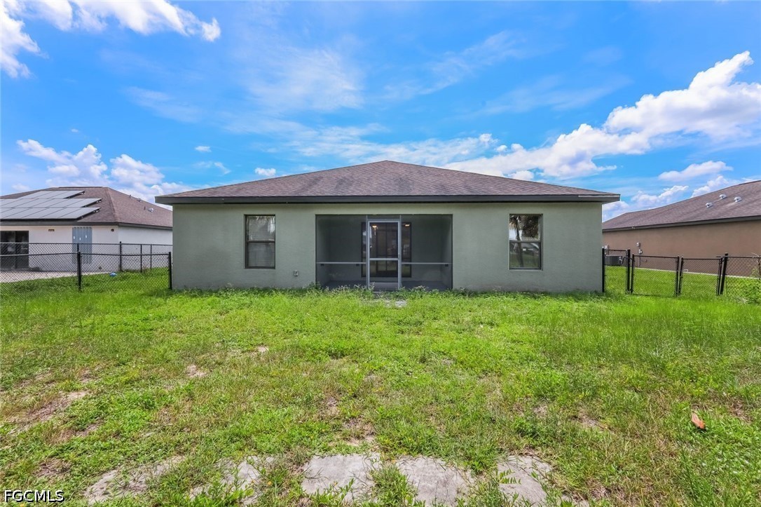 3 Bed SingleFamilyResidence for Sale in Lehigh Acres, photo 16