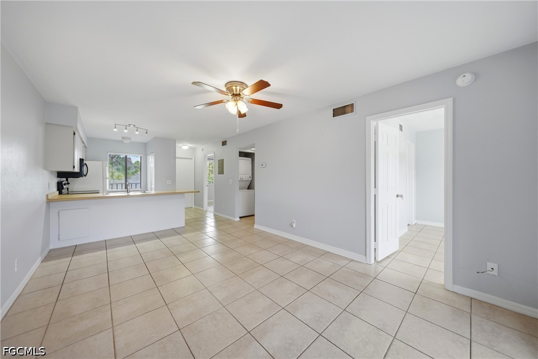 2 Bed Condominium for Sale in Westchester, photo 16