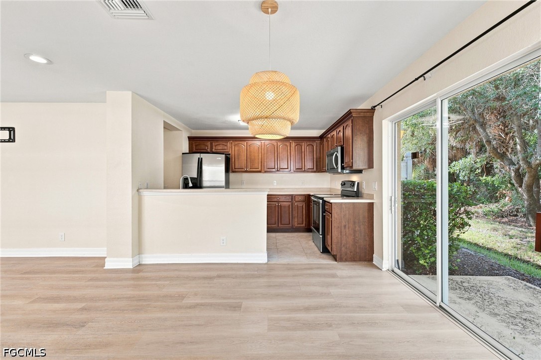 3 Bed Townhouse for Sale in Bayshore Commons, photo 16