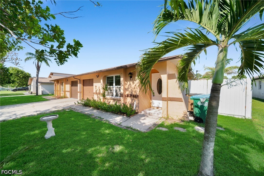 3 Bed Duplex for Sale in Cape Coral, photo 16