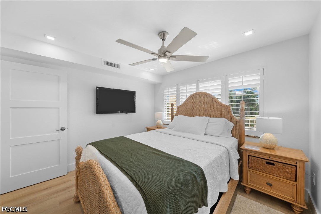 2 Bed Waterfront Home for Sale in Casa Bonita Ii, photo 16