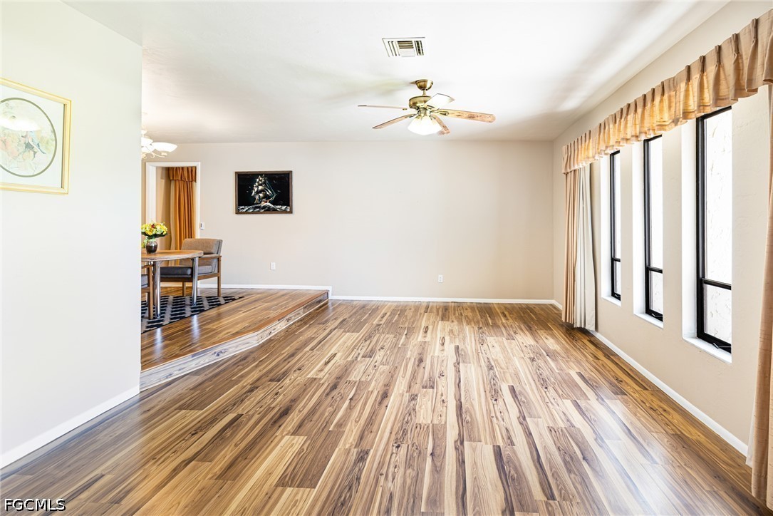2 Bed SingleFamilyResidence for Sale in Fort Myers, photo 16