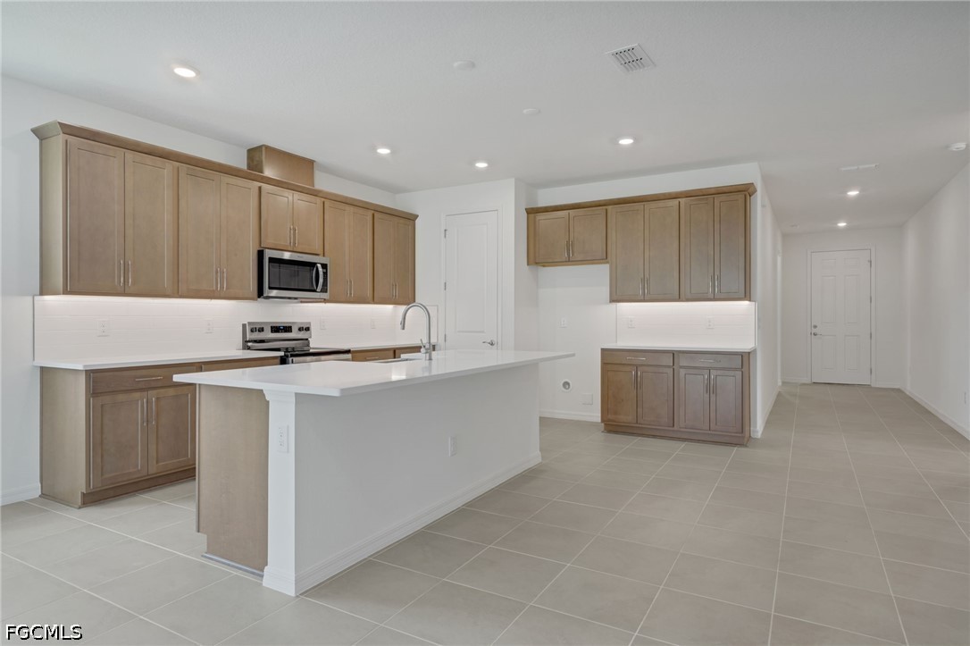 4 Bed SingleFamilyResidence for Sale in Turnleaf, photo 16