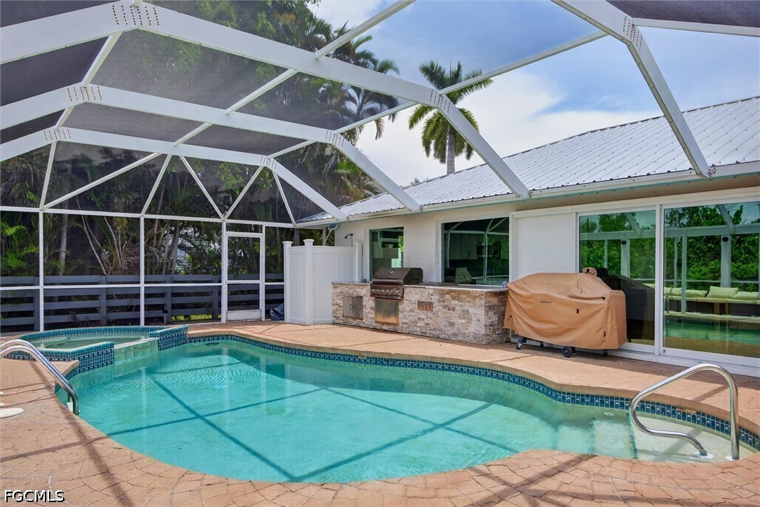 4 Bed Pool Home for Sale in Sanibel, FL, $1,375,000 — photo 16