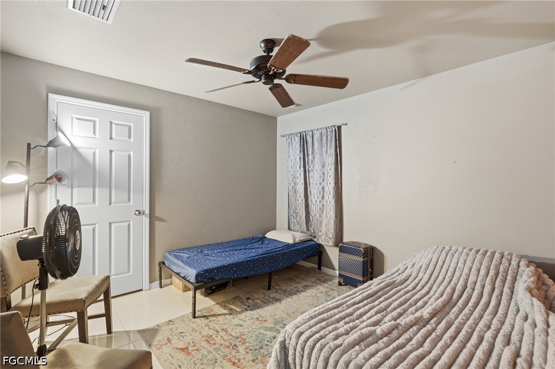 4 Bed SingleFamilyResidence for Sale in Cape Coral, photo 16