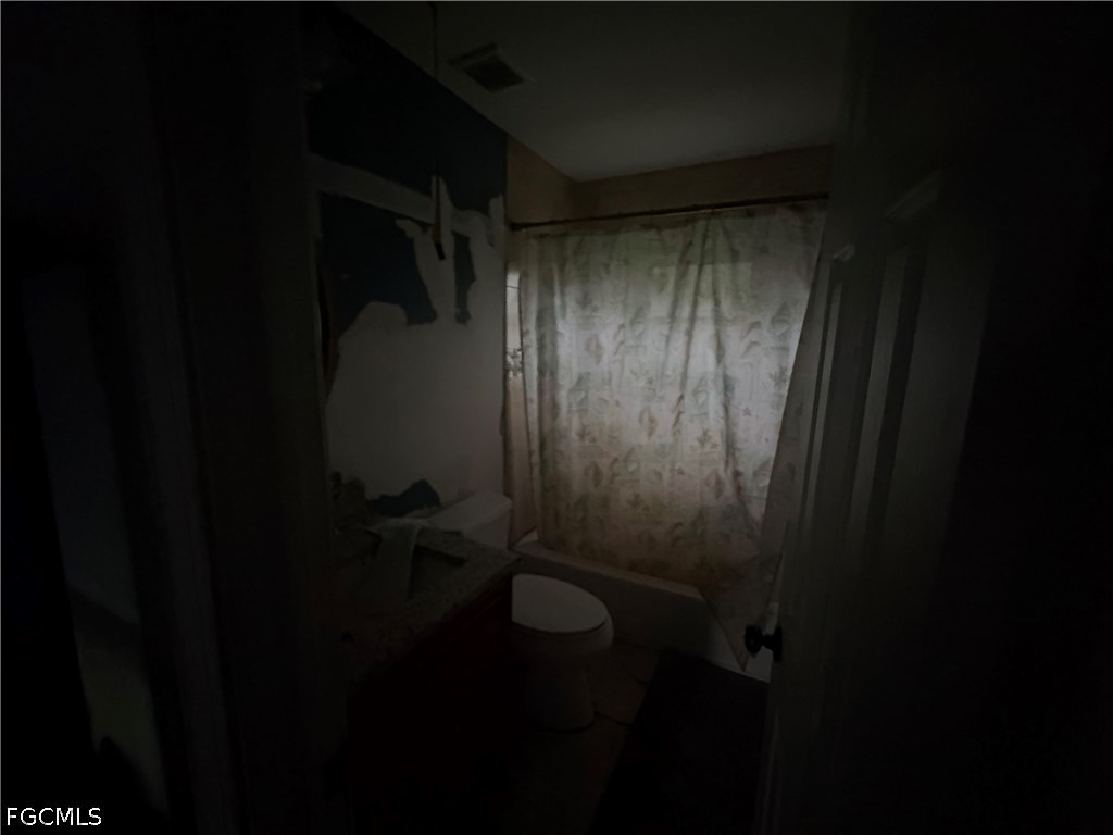 4 Bed SingleFamilyResidence for Sale in Lehigh Acres, FL — photo 16