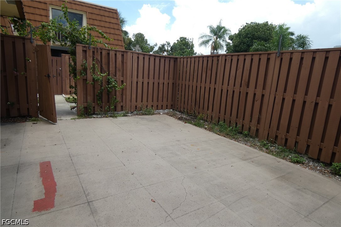 2 Bed Condominium for Sale in Fort Myers, FL, $124,900 — photo 16