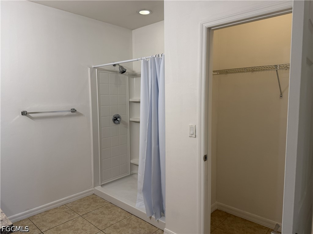 3 Bed SingleFamilyResidence for Sale in Cape Coral, FL — photo 16