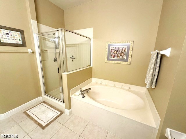 3 Bed Waterfront Home for Sale in Riviera, FL, $324,900 — photo 16
