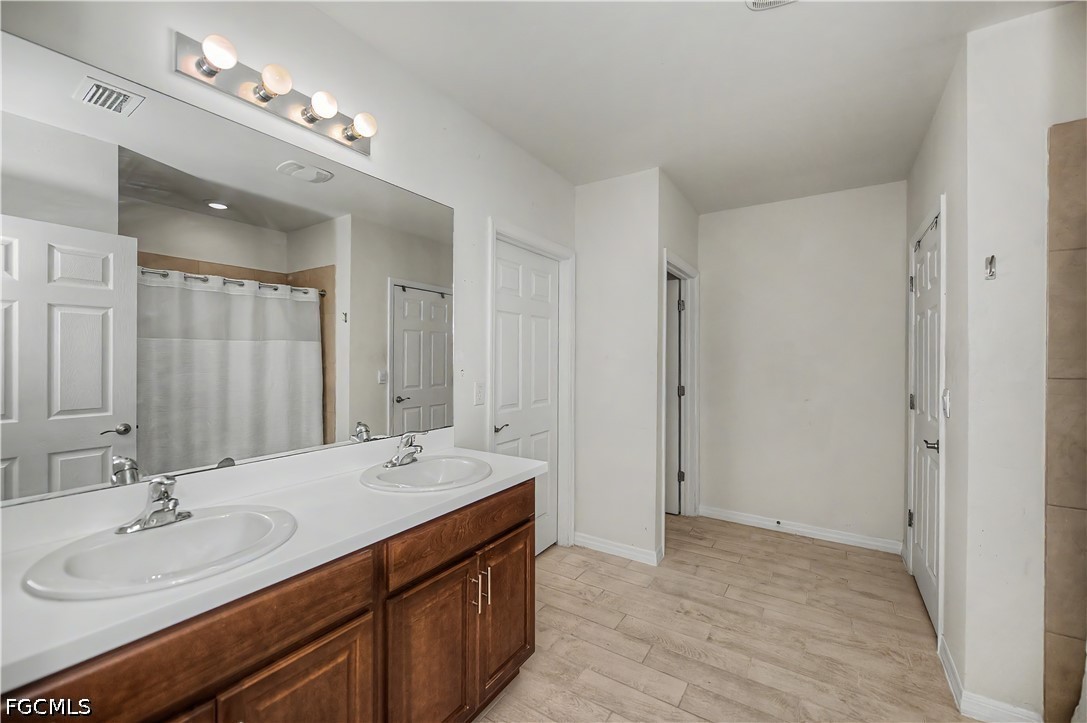4 Bed SingleFamilyResidence for Sale in Cape Coral, FL — photo 16