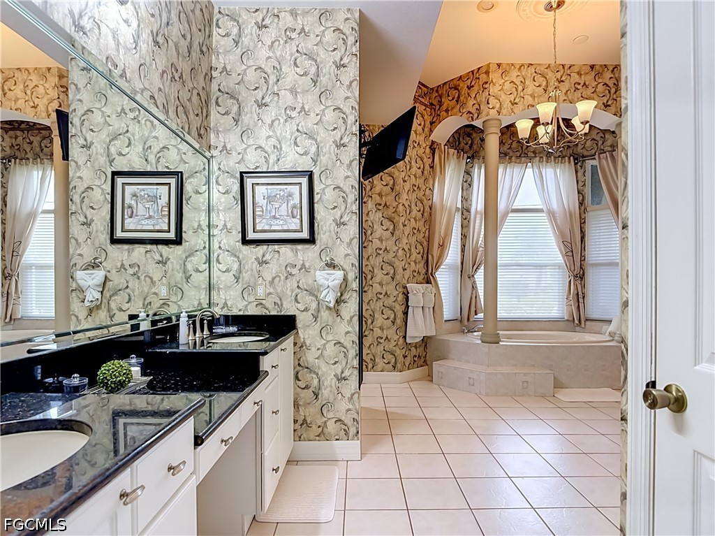 3 Bed Pool Home for Sale in Cape Coral, photo 16