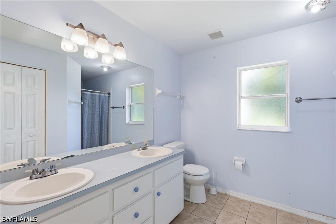 3 Bed SingleFamilyResidence for Sale in San Carlos Park, FL — photo 16