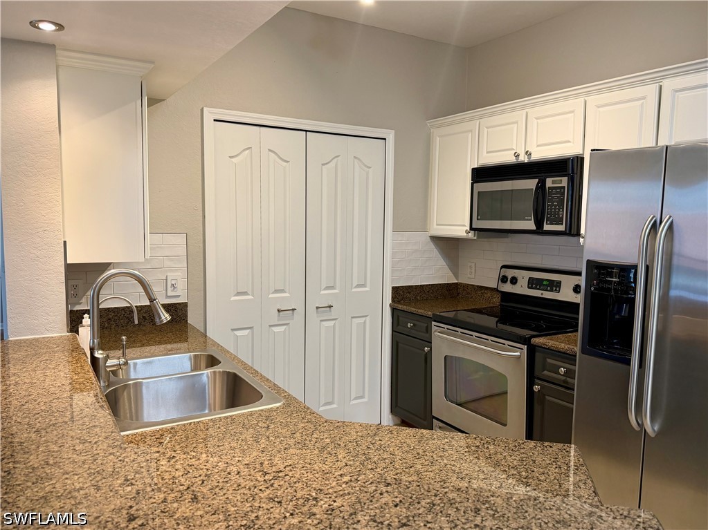 2 Bed Condominium for Sale in Positano Place, FL, $2,100 — photo 16